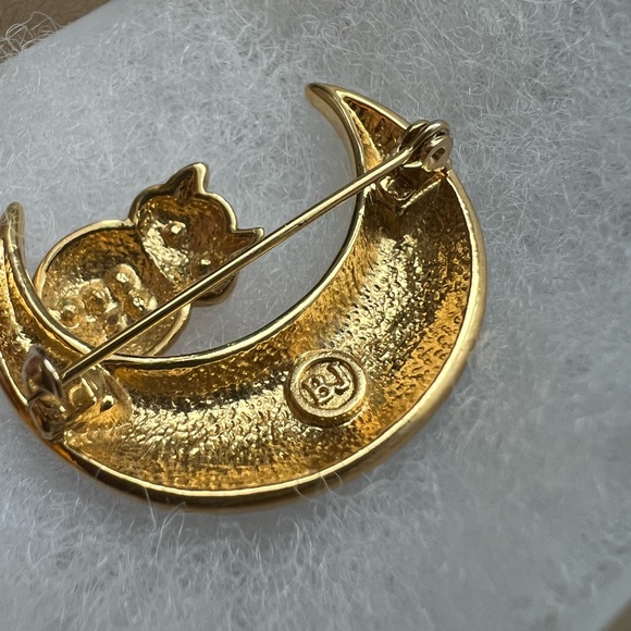 Vintage Brooch  Marked BJ - Picture 7 of 8